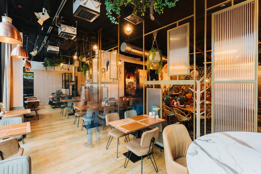 Waarom Stalen Roomdividers Perfect Zijn voor de Horeca